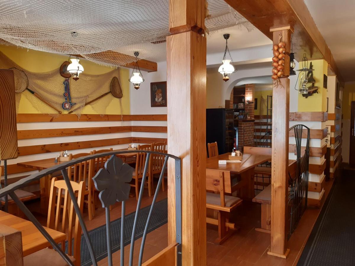 Rozmberska Basta Hotel Třeboň Екстериор снимка