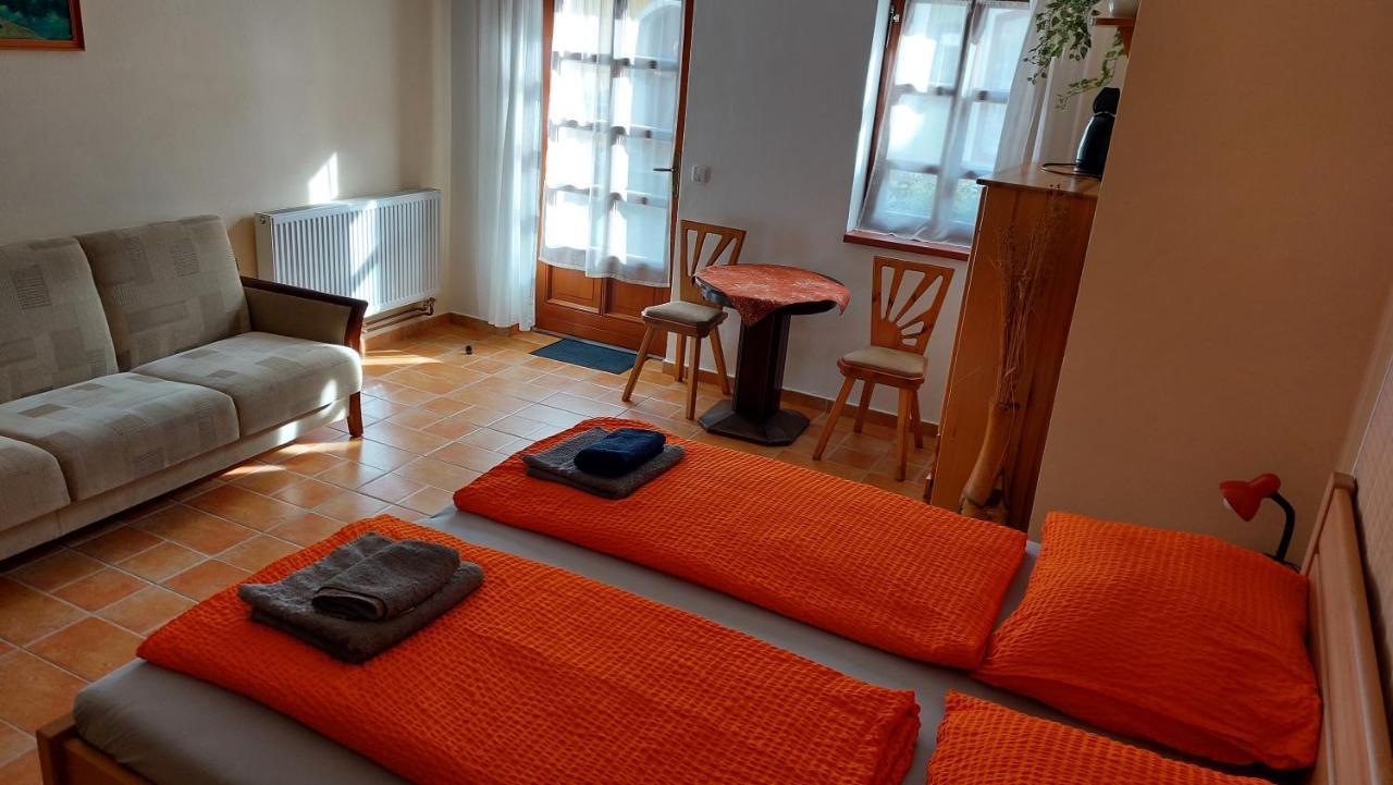 Rozmberska Basta Hotel Třeboň Екстериор снимка