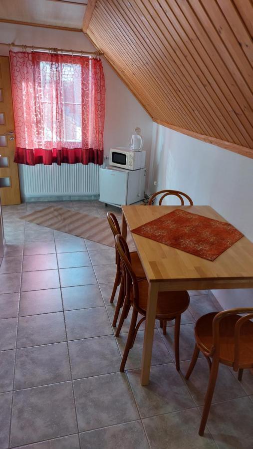 Rozmberska Basta Hotel Třeboň Екстериор снимка